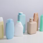 Mikroplastik w wodzie, jedzeniu, kosmetykach