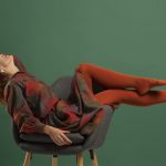 Jak wybrać idealne rajstopy damskie na każdą okazję: praktyczny przewodnik dla stylowych kobiet