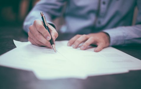 Komornik: Kluczowy Mediator w Egzekucji Sądowej