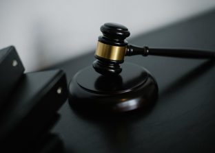 Zabrzańscy Adwokaci: Twoi Przewodnicy po Labiryncie Prawa.