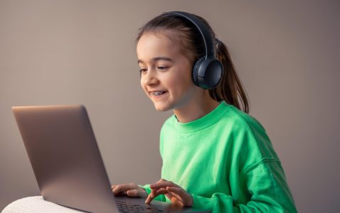 Czy technologia pomaga rodzicom?