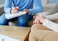 Dlaczego tak trudno mówić o emocjach - rola psychoterapii w nauce języka uczuć