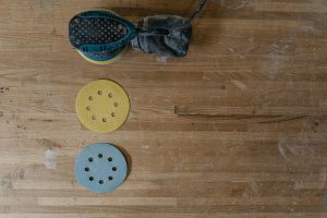 Papier ścierny na rzep - co warto wiedzieć?