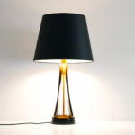 Lampa stołowa czarna loft – jak wprowadzić industrialny charakter do swojego wnętrza?