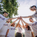 Psychologia integracji: Jak wspólny wyjazd buduje silny zespół?