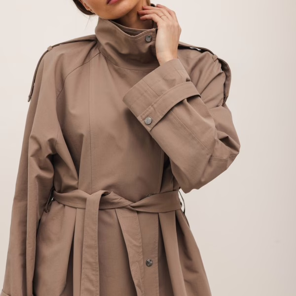 Trencze damskie – must-have w kobiecej garderobie
