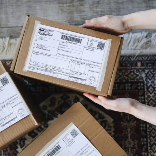 Druk termotransferowy – kiedy etykiety muszą być trwałe i odporne na zmienne warunki?