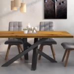 Dlaczego stół dębowy nigdy nie wychodzi z mody?