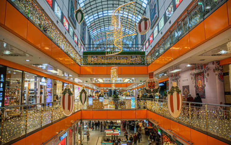 Sezonowe kampanie reklamowe – jak przygotować sklep na święta?