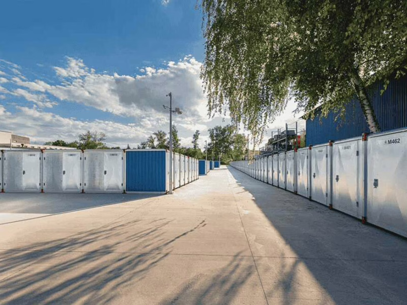 dlaczego warto zainwestować w self storage oraz na co zwrócić uwagę przy wyborze partnera biznesowego.