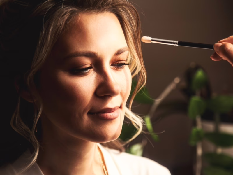 Jak stworzyć perfekcyjny ślubny makijaż z pigmentami Malumag Cosmetics?