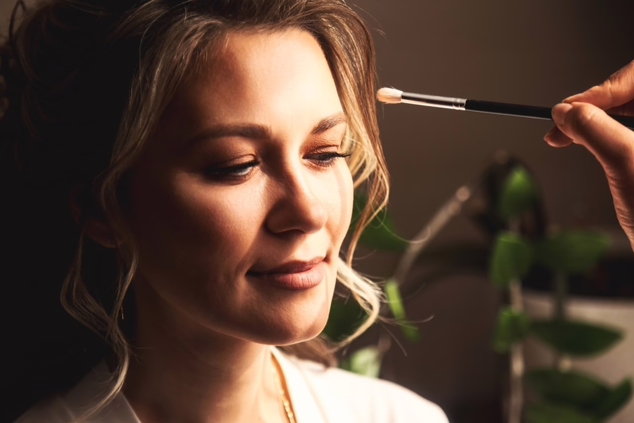 Jak stworzyć perfekcyjny ślubny makijaż z pigmentami Malumag Cosmetics?