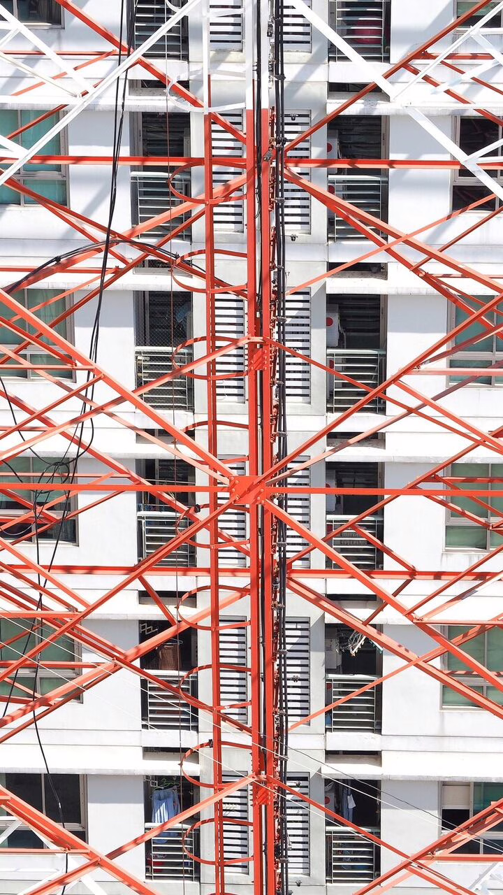 Rusztowania teleskopowe - jak działają i gdzie sprawdzają się najlepiej?