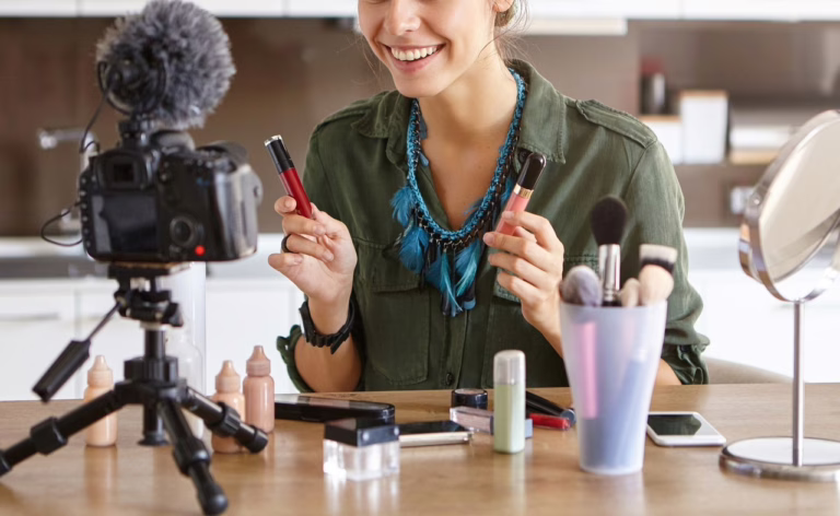 Deinfluencing - koniec ery influencerów?