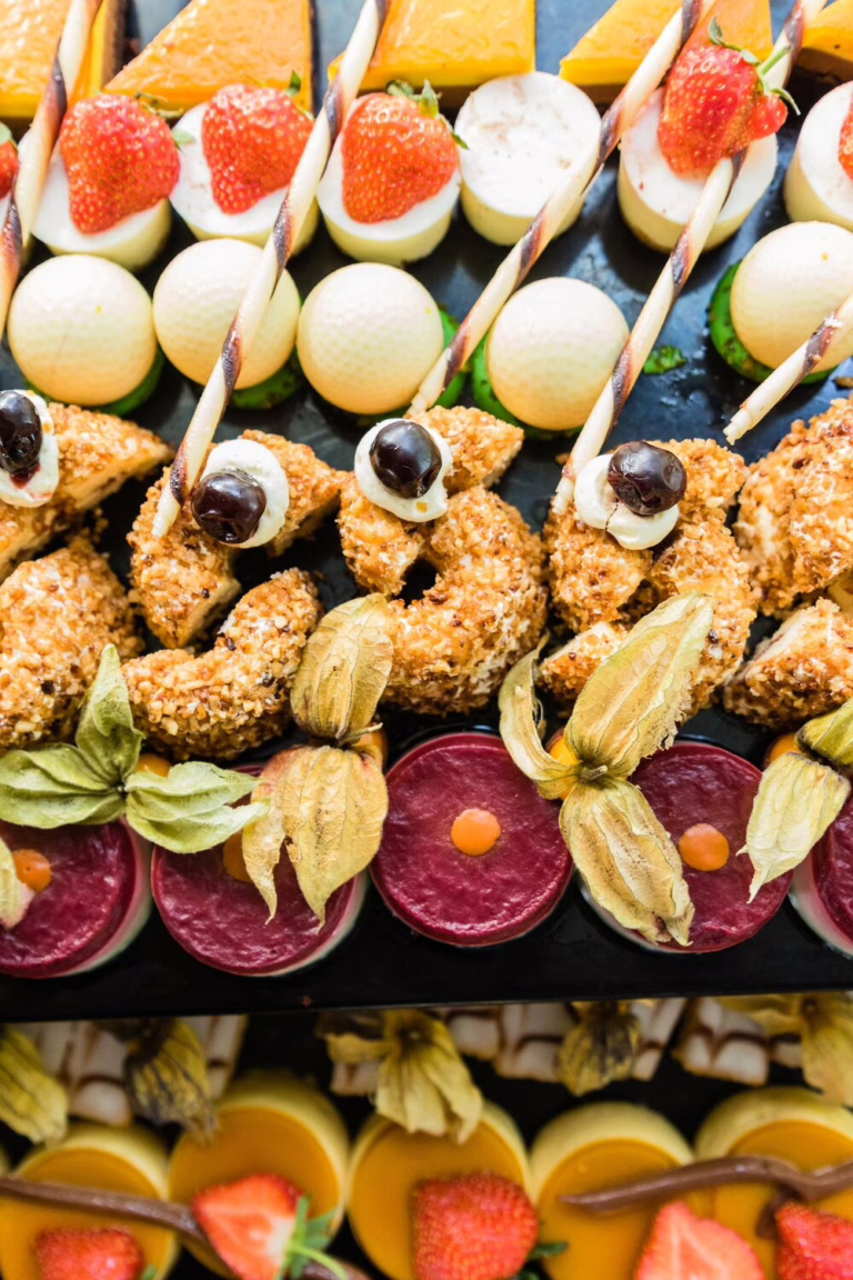 Jak zaplanować karnawałowe menu aby uniknąć marnowania jedzenia