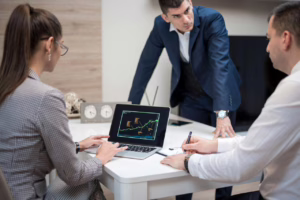 Jak wybrać system ERP dla firmy - najważniejsze kryteria decyzyjne