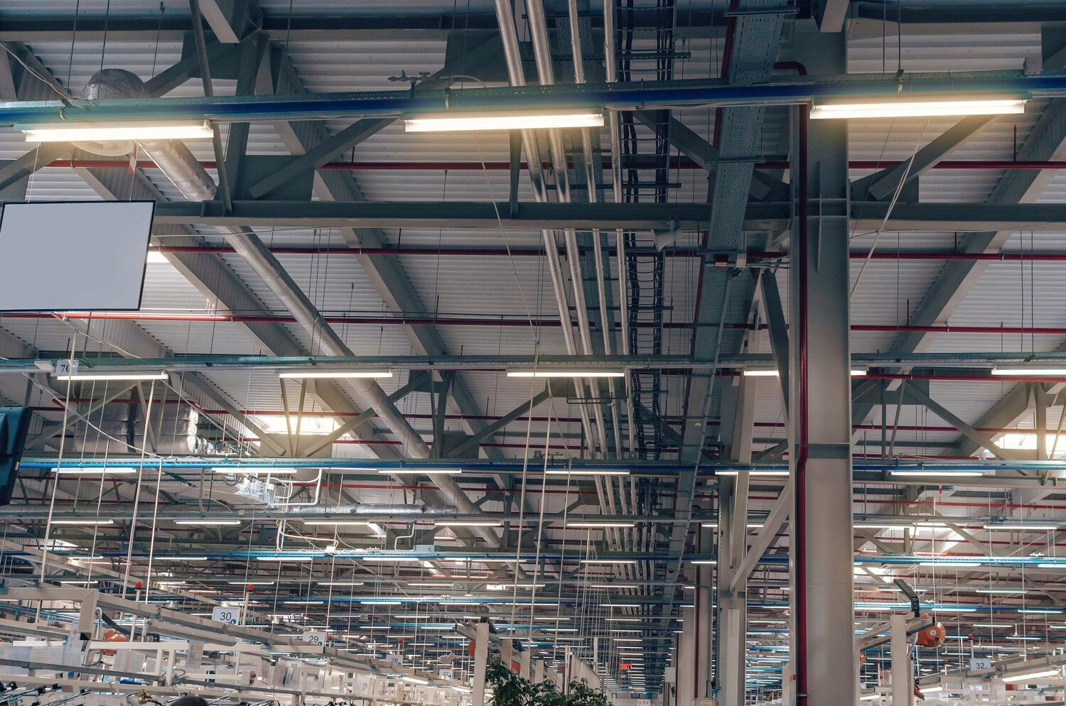 Dlaczego warto wybierać produkty od sprawdzonego producenta oświetlenia LED?
